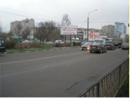 Фото рекламной плоскости по адресу Коновальця-Петлюри перехрестя