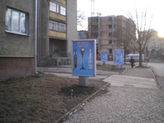 Фото рекламної площини за адресою вул.Пилипа Орлика №3    СМ "Фуршет"