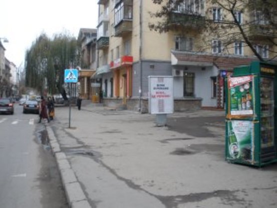 Фото рекламной плоскости по адресу Чорновола-Сахарова