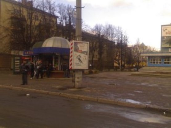 Фото рекламной плоскости по адресу вул. Незалежності ( Кінотеатр "КОСМОС") №1 ст.А