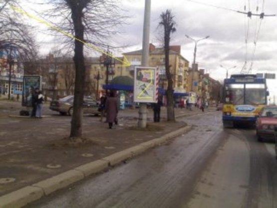 Фото рекламної площини за адресою вул. Незалежності ( Кінотеатр "КОСМОС") №2 ст.Б