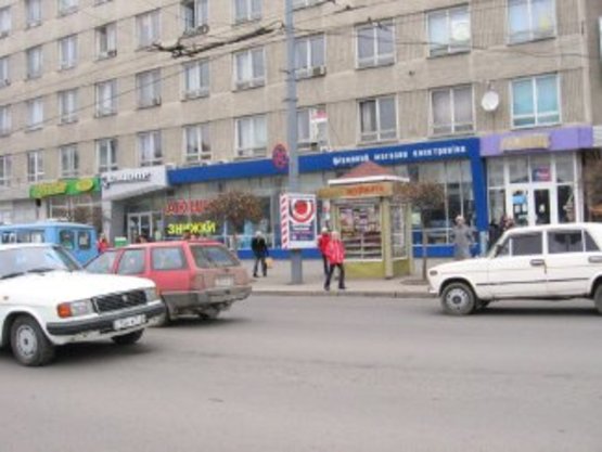 Фото рекламної площини за адресою вул. Незалежності ( навпроти гот. "НАДІЯ") №2 ст.А