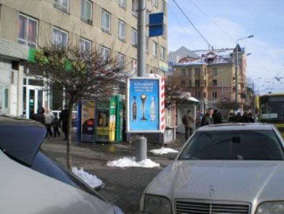 Фото рекламной плоскости по адресу вул. Незалежності ( навпроти гот. "НАДІЯ") №3 ст.Б