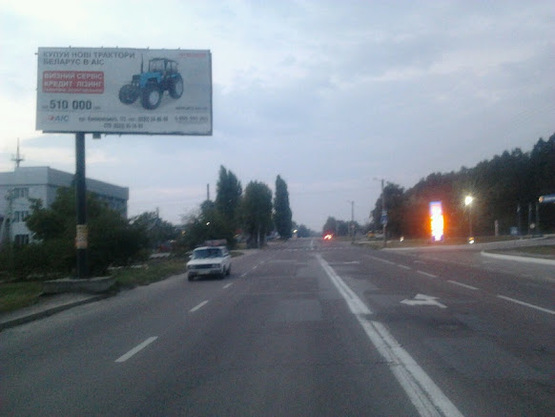 Фото рекламной плоскости по адресу ул Московская (Холодноярская) выезд на Киев