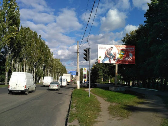 Фото рекламной плоскости по адресу ул Г Украины-ул Пацаева