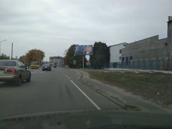 Фото рекламной плоскости по адресу Ул. Вячеслава Чорновола 37, напротив ЖК Paradise Avenue