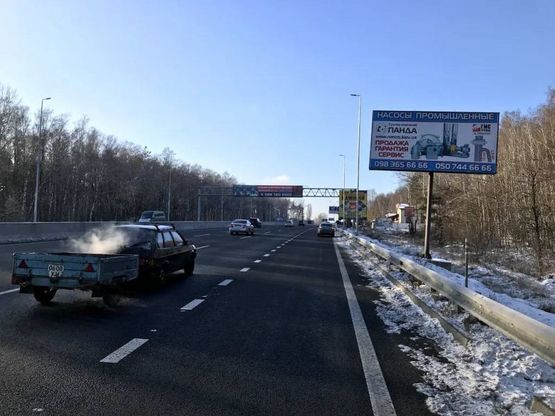 Фото рекламної площини за адресою В.Почтовая, а/д М-05 Киев-Одесса, перед рестораном Вилла Вита