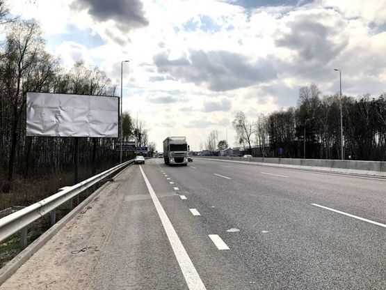 Фото рекламної площини за адресою В.Почтовая, а/д М-05 Киев-Одесса , напротив ресторана "Вилла Вита"