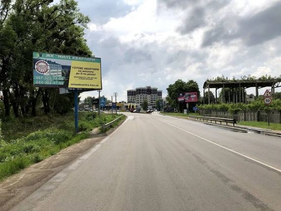 Фото рекламной плоскости по адресу Ул. Вячеслава Чорновола , перед АЗС "КЛО"