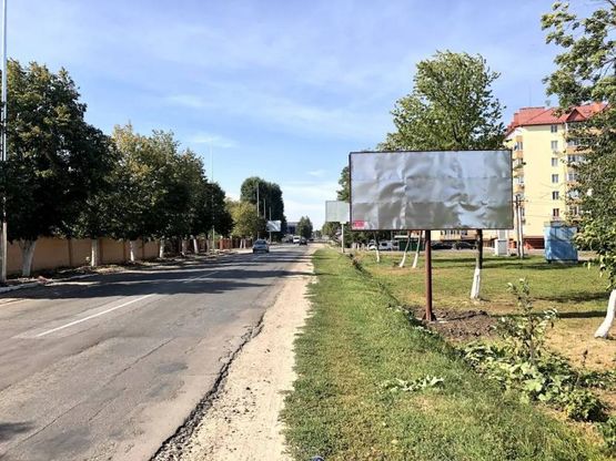 Фото рекламной плоскости по адресу Ул. Машиностроителей напротив ЖК "Пионерский 2"