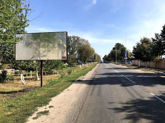 Фото рекламной плоскости по адресу Ул. Машиностроителей напротив ЖК "Пионерский 2"