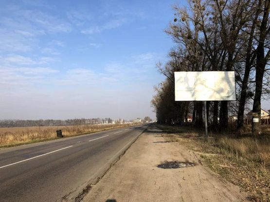 Фото рекламної площини за адресою А/д Т1038 , ул. Соборная