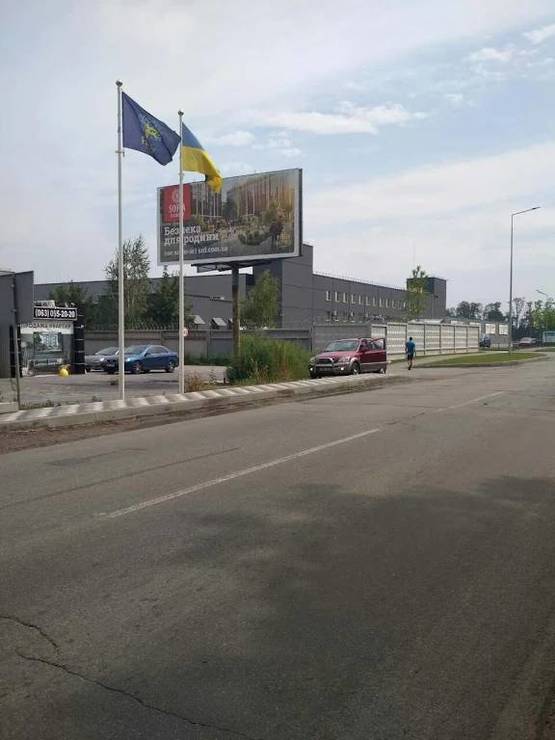 Фото рекламной плоскости по адресу Гатное, Киевская, перкресток с ул. Тополева