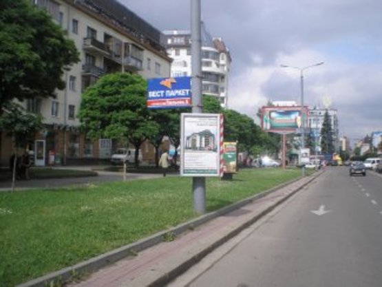 Фото рекламної площини за адресою вул. Незалежності -Мельника №2 ст.Б
