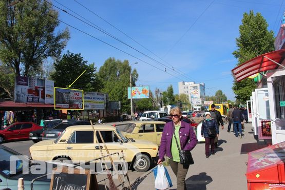 Фото рекламной плоскости по адресу Живова