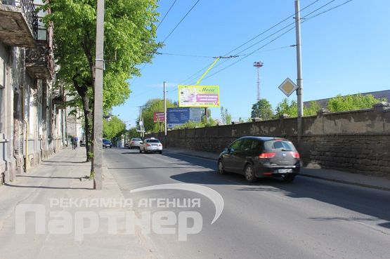 Фото рекламной плоскости по адресу Б. Хмельницького