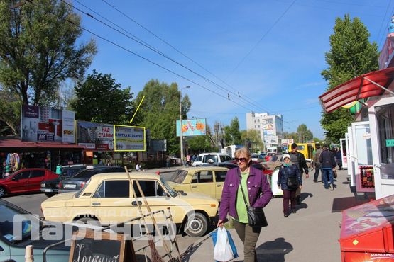 Фото рекламної площини за адресою Живова