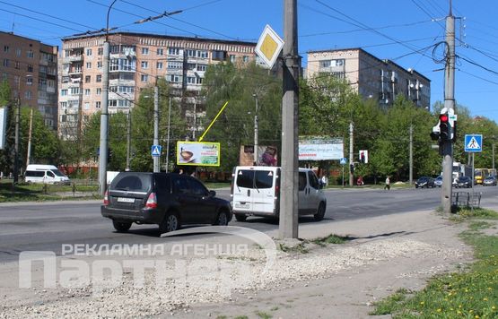 Фото рекламной плоскости по адресу 15 Квітня