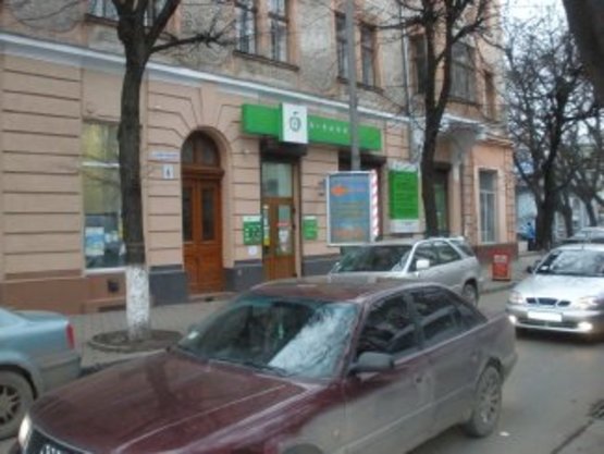 Фото рекламної площини за адресою вул. Грушеського ст.Б   №2   центр      ( к-тр "Люмєр")