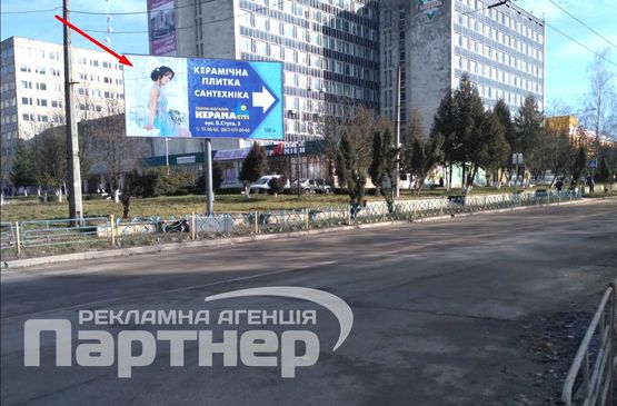 Фото рекламної площини за адресою 15 Квітня