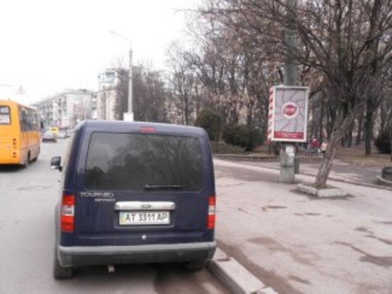 Фото рекламної площини за адресою вул. Галицька - Василіянок  №1 ст А