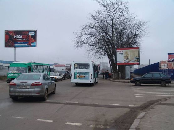 Фото рекламної площини за адресою Ак.Вильямса ул. - М.Жукова (Небесной Сотни) пр-т, "Эпицентр".  Конструкция под баннер