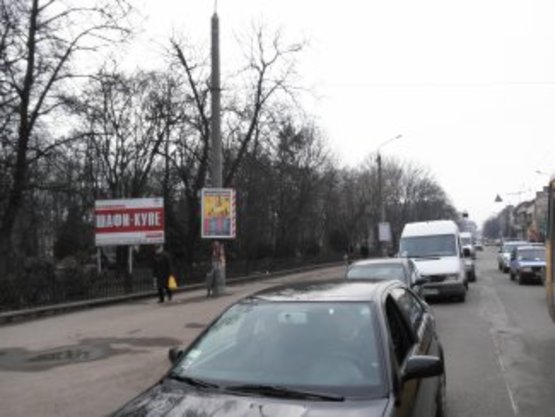 Фото рекламної площини за адресою вул. Галицька - Василіянок  №2 ст Б