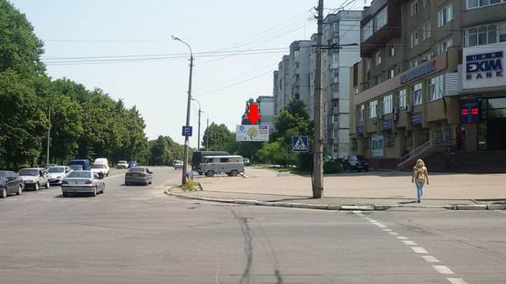 Фото рекламної площини за адресою Прибужская ул. - ул. Свободы, возле "Укрэксимбанка"