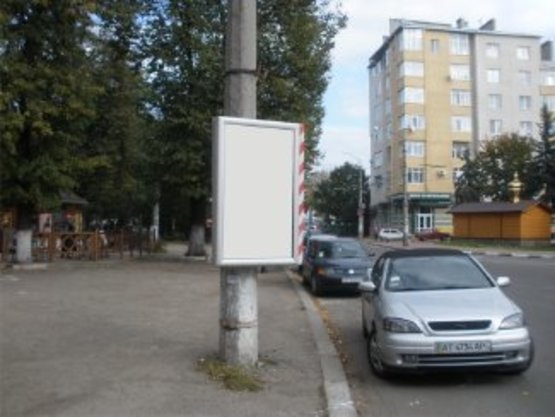 Фото рекламной плоскости по адресу вул. Привокзальна-Гаркуші №2 ст Б