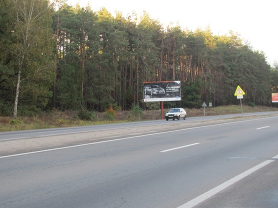 Фото рекламної площини за адресою Автодорога, М-05, Киев-Одесса, км22+350 (между с. Вита-Почтовая и Глевахой)