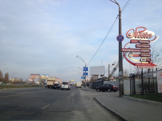 Фото рекламної площини за адресою Кольцевая дорога, за автосалоном Автозаз