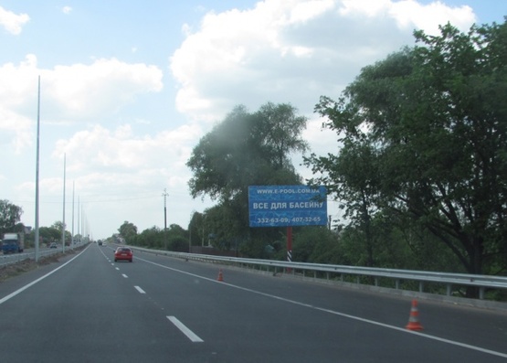 Фото рекламної площини за адресою М-06 Киев-Чоп, км 31+230 (с. Гуровщина)