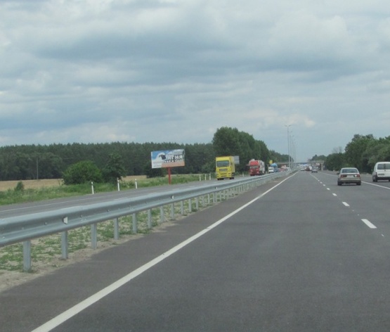 Фото рекламной плоскости по адресу М-06 Киев-Чоп, км 29+400 (с. Мрия)