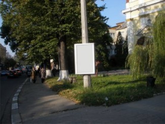 Фото рекламной плоскости по адресу вул. Грюнвальдська-Васильянок №2 ст А