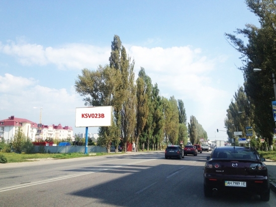 Фото рекламної площини за адресою Софіївська Борщагівка, ул.Киевская (автомобильная дорога Т-10-12 Киев-Боярка)
