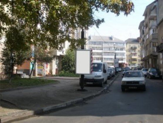 Фото рекламної площини за адресою вул. Вагилевича №3 ст Б