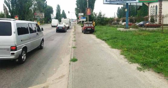 Фото рекламной плоскости по адресу Софіївська Борщагівка, ул.Киевсквя, возле ресторана Околица