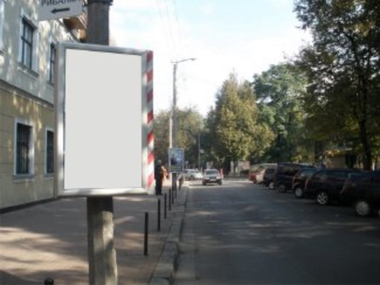 Фото рекламной плоскости по адресу вул. Лесі Українки №2 ст Б