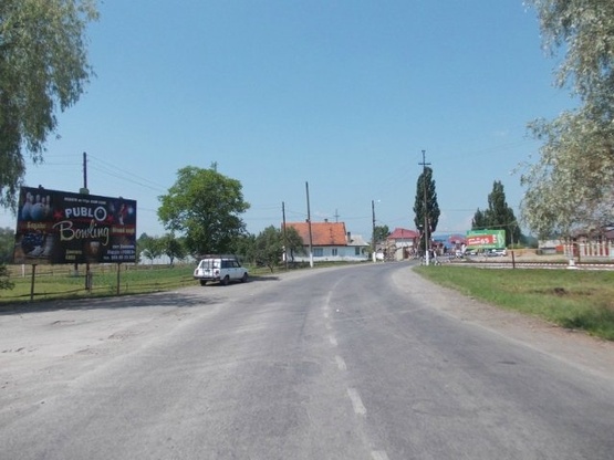 Фото рекламной плоскости по адресу с.Діброва, вул.Головна, в сторону м.Тячів
