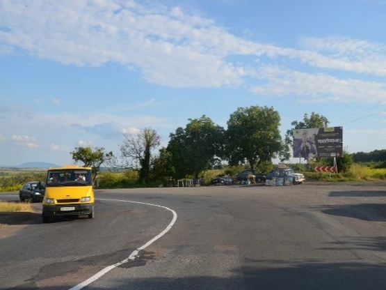 Фото рекламної площини за адресою с.Залужжя (Межа  Іршавського -Мукачівського р-н.) в сторону Іршави