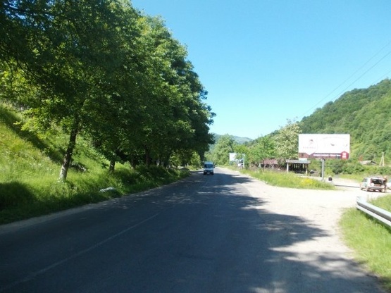 Фото рекламной плоскости по адресу Рахів вул.Головна в'їзд в місто в сторону м.Ів Франківськ із сторони м.Ужгород