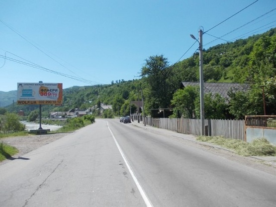 Фото рекламной плоскости по адресу Рахів вул.Головна, вїзд в місто в сторону м.Ужгород