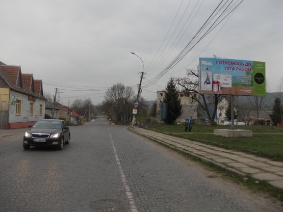 Фото рекламної площини за адресою м. Свалява, вул. Головна навпроти Максібуд