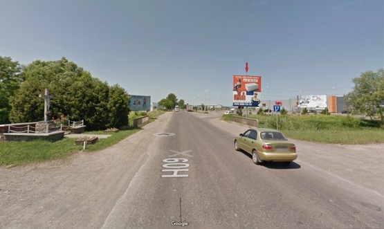 Фото рекламної площини за адресою м. Тячів вул.Армійська, біля супермаркету "Silverland", виїзд з міста,  АЗС, ресторани, аквапарк