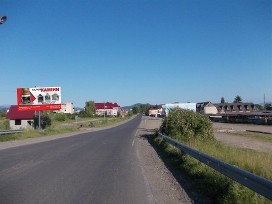 Фото рекламної площини за адресою смт.Солотвино, вул. Спортивна в сторону м.Рахів, біля ринку,авторинку.