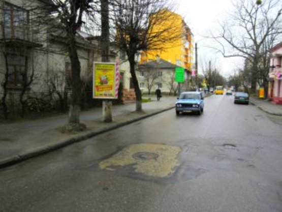 Фото рекламной плоскости по адресу вул. Вовчинецька №5 ст Б