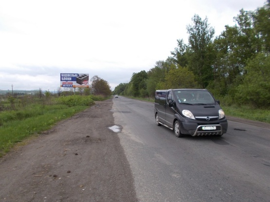 Фото рекламної площини за адресою виїзд  2км за м.Тячів. В сторону смт.Тересва, Солотвинно, Рахів
