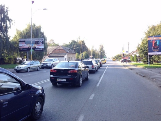Фото рекламной плоскости по адресу м.Ужгород вул.Минайська біля кінотеатру Доміон виїзд з міста в сторону с.Минай