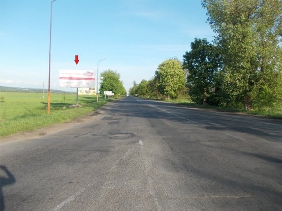 Фото рекламной плоскости по адресу м.Хуст, вул. Івана Франку, виїзд з міста, в сторону м. Івано-Франківськ