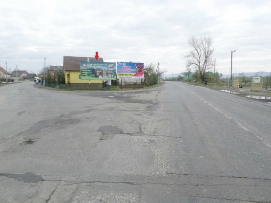 Фото рекламної площини за адресою с.Сокирниця, в сторону м.Тячів, трасса Мукачево-Рогатин